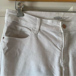 Old Navy Super Skinny Ankle Jeans - Bright White